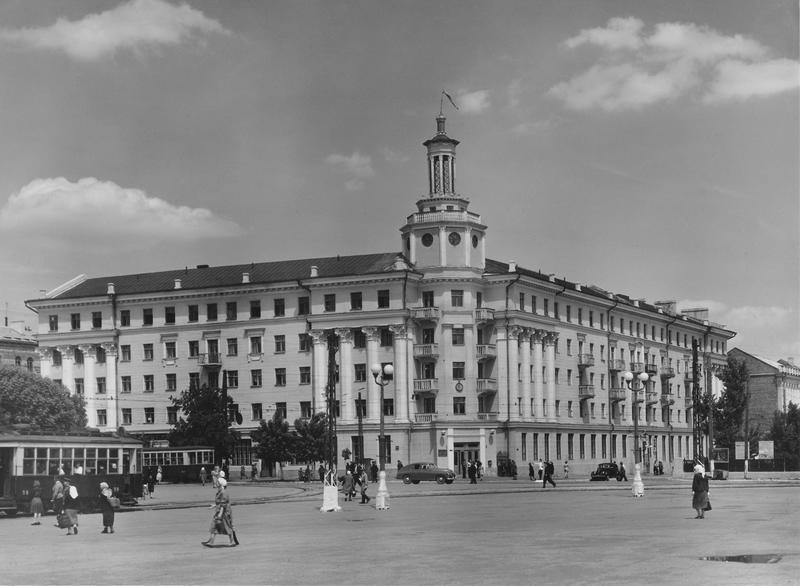 Гостиница «Воронеж», 1946 - 1955, г. Воронеж. Функционировала в 1940–1942 и 1951–1989 годах. В настоящее время в здании располагается областной Совет профсоюзов.