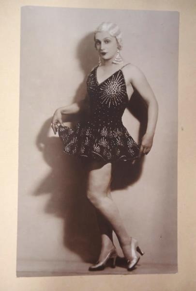Портрет американской танцовщицы из кордебалета варьете, 1920-е, г. Москва. Выставка «Макияж 1920-х» с этой фотографией.&nbsp;