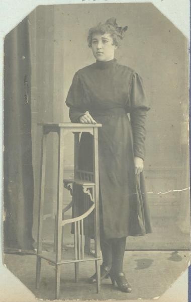 Портрет девушки, 1910-е