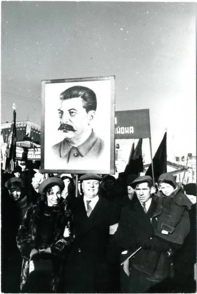 На праздничной демонстрации, 1940 год, г. Москва