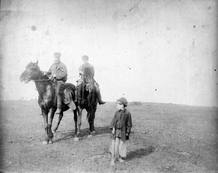 Крестьянский мальчик и два всадника, 1910 - 1915