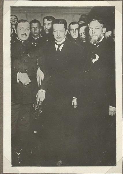 Александр Керенский, 1917 год. Видео «Керенский. Навсегда виноватый» с этой фотографией.