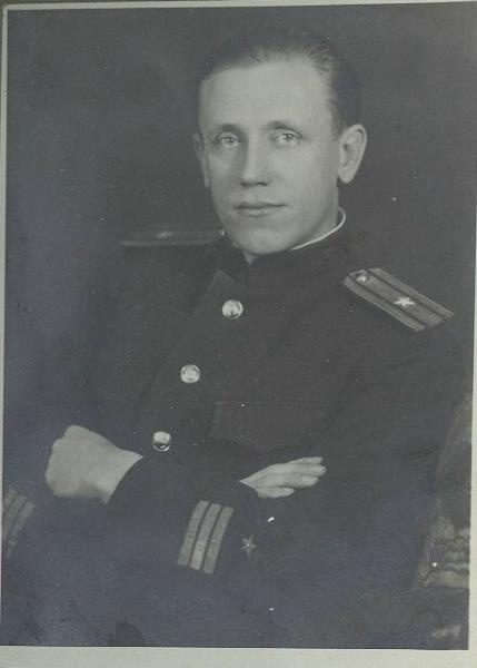 Портрет военного, 1943 - 1949