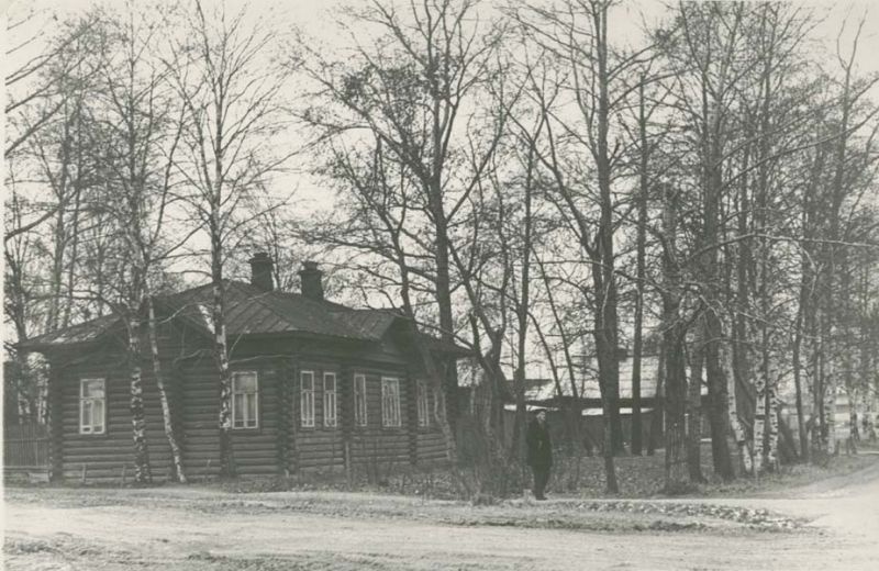     Фото Дом на углу улиц Ленина и Андреевской., ноябрь 1963, г. Череповец и Череповецкий район - История России в фотографиях