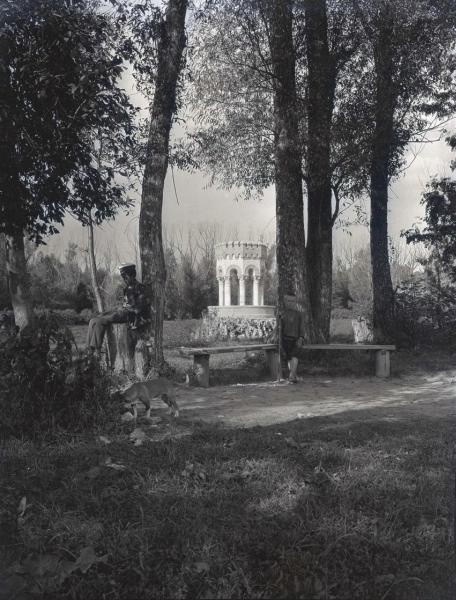 В парке усадьбы «Одинцово-Архангельское», 1911 год, Московская губ., с. Архангельское