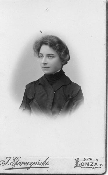 Женский портрет, 1904 год, Ломжинская губ., г. Ломжа