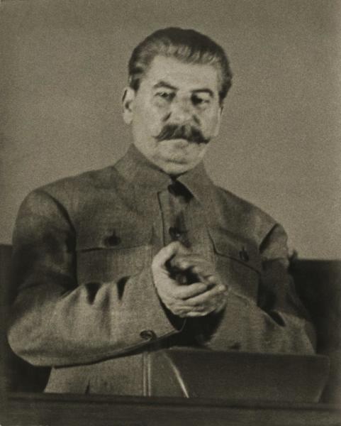 Иосиф Сталин на VIII Чрезвычайном съезде Советов, принявшем Конституцию СССР, 11 января 1936 - 30 ноября 1936, г. Москва