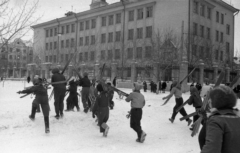 Магнитогорск 38. Школа 38 Магнитогорск. Школа 18 Магнитогорск. Магнитогорская школа 38. Школа 38 Магнитогорск фото.