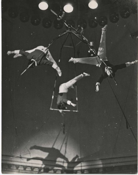 Фото \"Воздушные гимнасты Папазовы\", 1963 - 1965, г. Москва - История ...