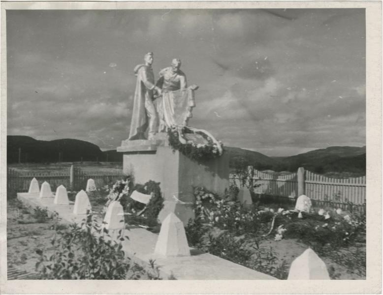 Памятник погибшим в годы Великой Отечественной войны, 1970-е