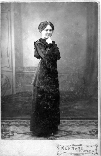 Портрет девушки, 1890-е, г. Иркутск