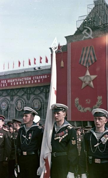 Моряки – участники парада на Красной площади, 1 мая 1949, г. Москва