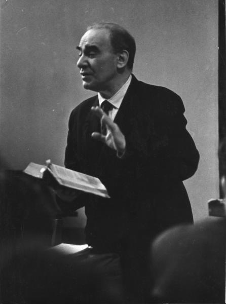 Литературовед, доктор филологических наук, профессор МГУ Сергей Бонди, 1963 год, г. Москва