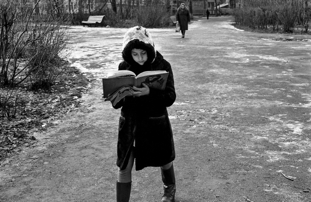 Книга «Король-лев», 1980 год, г. Новокузнецк. Выставка «С "Лейками" по городу»&nbsp;и видео «Читают все» с этой фотографией. 
