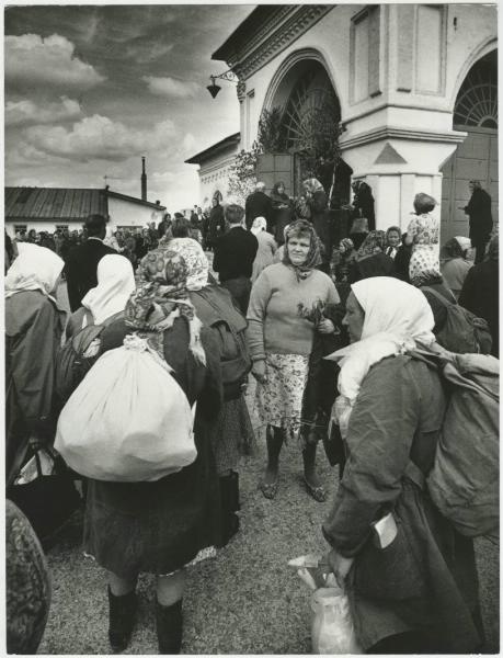 Крестный ход на реку Великую, 1980-е