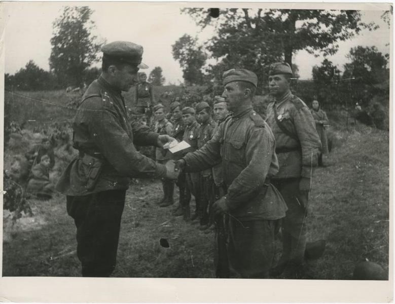 Вручение наград, 1943 - 1945