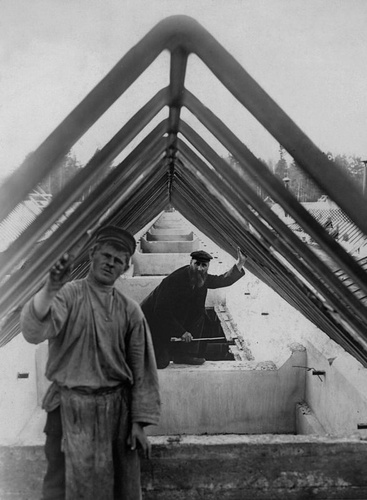 Изготовление арматуры для установки стеклянных фонарей, 1900-е, Богородский у.