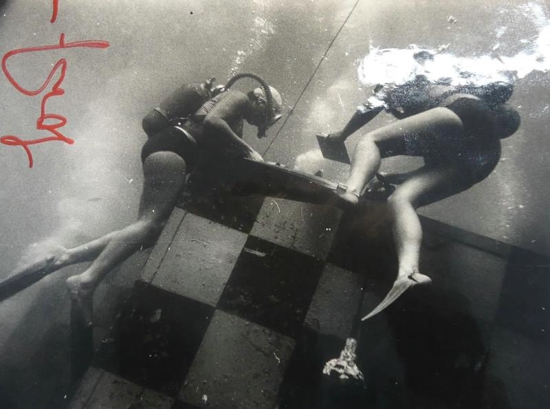 Первые в мире женщины-акванавтки, прожившие в подводном доме трое суток, 1960-е