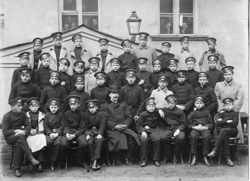 Гимназисты, 1900-е