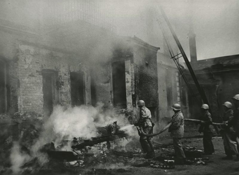 Тушение пожаров в освобожденном Выборге, 20 - 30 июня 1944, Ленинградская обл., г. Выборг