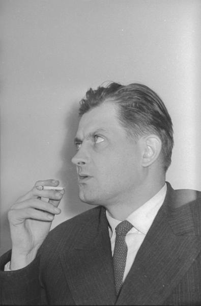 Поэт Владимир Соколов, 1962 год, г. Москва