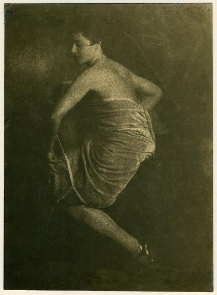 Женская фигура, 1920-е