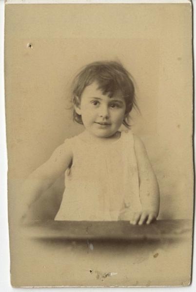 Детский портрет Натальи Перес, 1895 - 1896, г. Орел