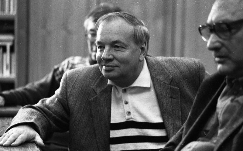 Андрей Вознесенский в редакции журнала «Юность», 1991 год, г. Москва