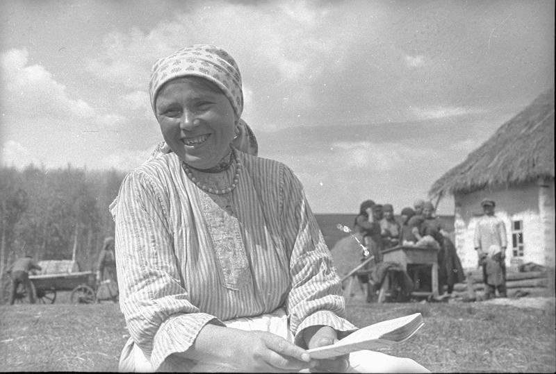 Колхозница-чувашка, 1938 год, Куйбышевская обл.. Ныне Самарская область.