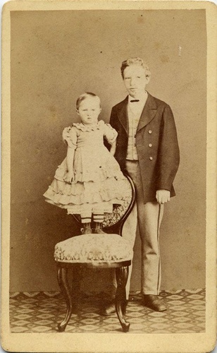Фотопортрет двух детей, 1860 - 1879, г. Арзамас
