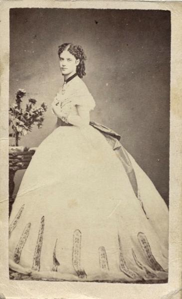 Портрет жены Цесаревича Александра Марии Федоровны, 1866 год, г. Санкт-Петербург. Цесаревич Александр – будущий император Александр III.