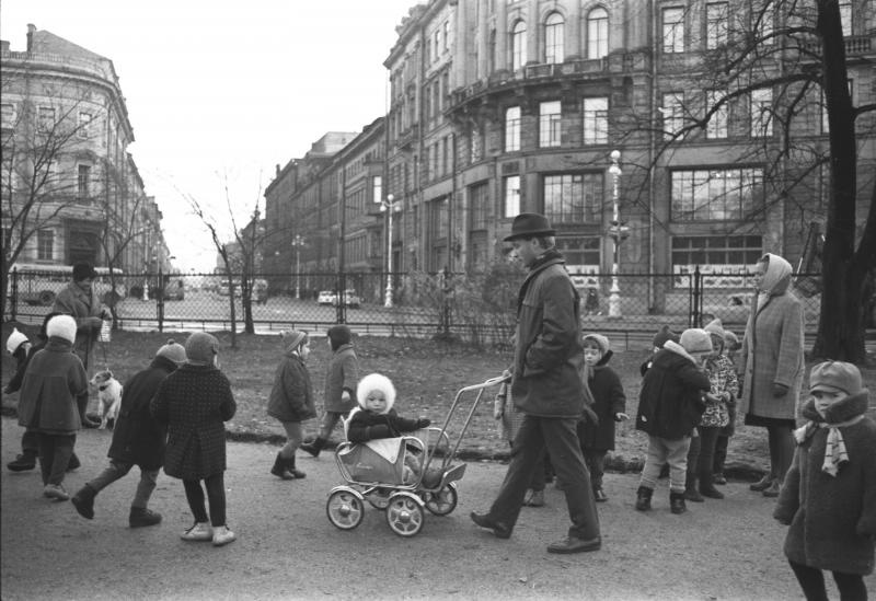 В сквере, 1960-е, г. Ленинград