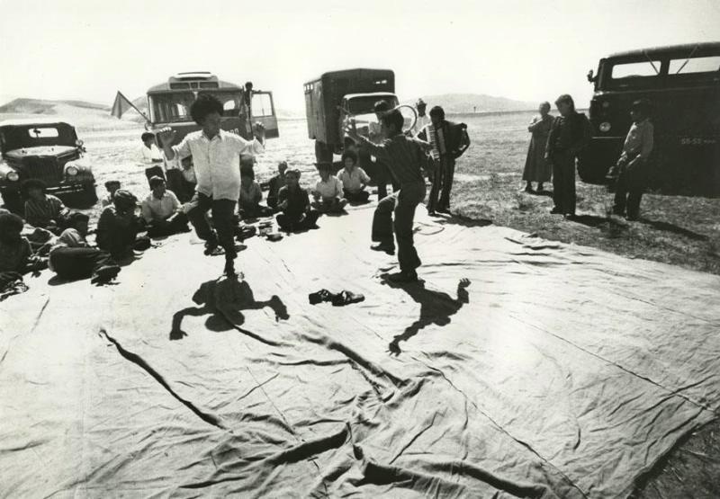 Агитбригада на пастбище, 1 апреля 1977 - 1 мая 1977, Туркменская ССР, Ашхабадская обл., Ашхабадский р-н