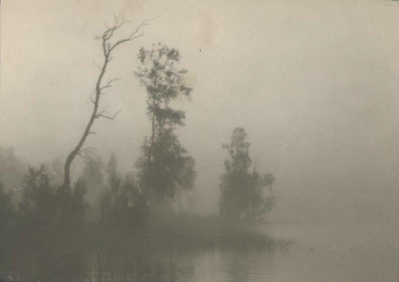 Озеро Ковда, 1926 - 1927, Мурманская губ.. Современное название – Ковдозеро. 1 августа 1927 года Мурманская губерния преобразована в Мурманский округ и включена в состав Ленинградской области.