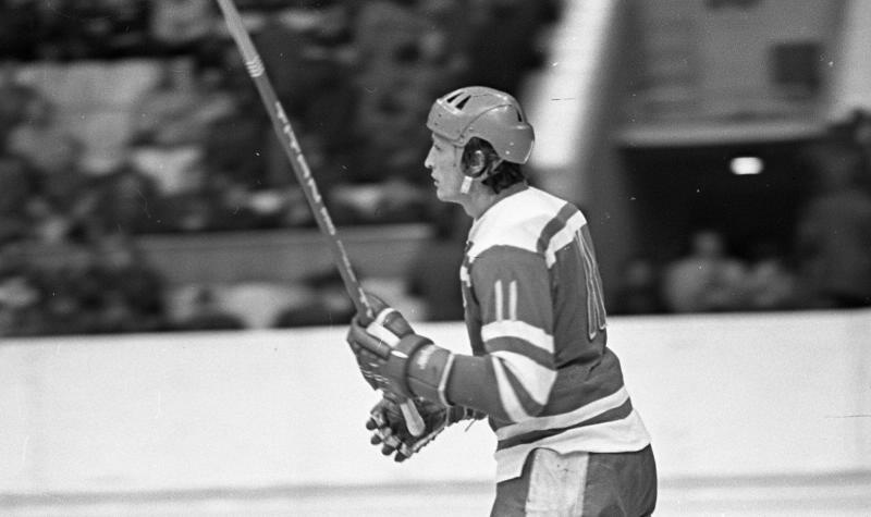 Хоккеист Александр Якушев, 1970-е