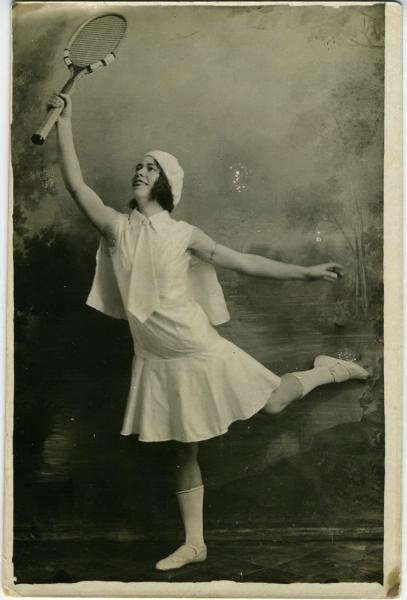 «Я играю в теннис», 1920-е. Выставка «Я играю в теннис» с этой фотографией.&nbsp;