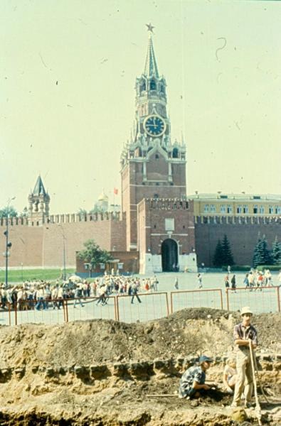 Археологические раскопки на Красной площади, 1989 год, г. Москва, Красная площадь