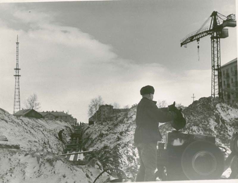 Подводка теплоцентрали по улице Ломоносова к больнице строителей, март 1961, г. Череповец и Череповецкий район