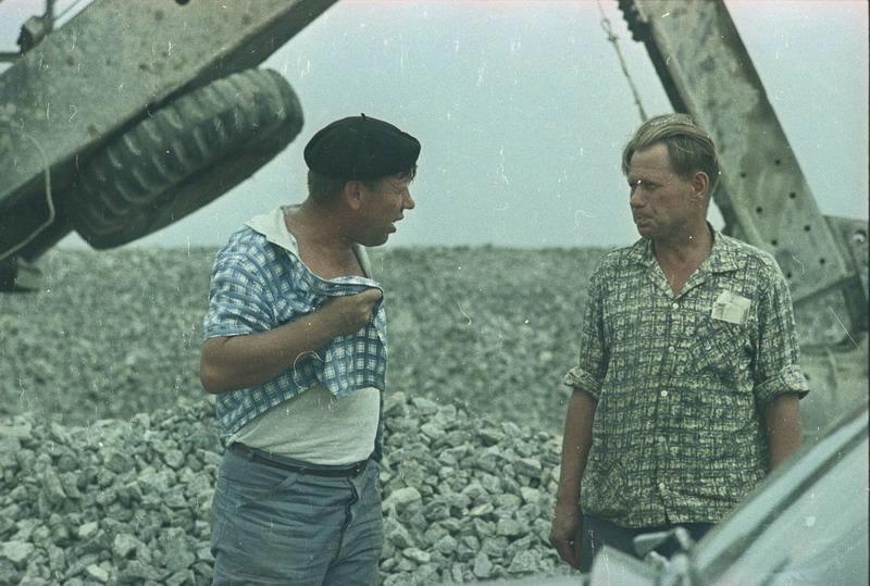 Рабочие на стройплощадке, 1967 год, Волгоградская обл., г. Волжский
