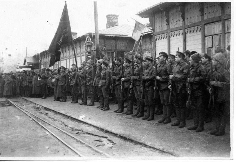 Отход поезда № 2 из Балашова в Камышин, 1917 - 1919, г. Балашов