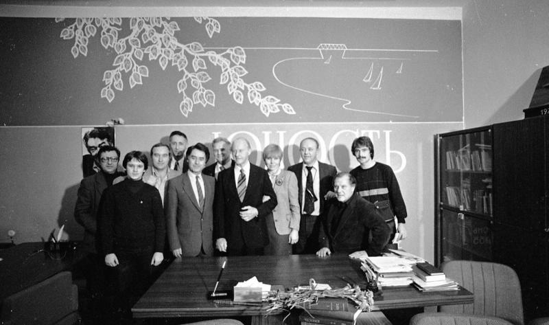 Тур Хейердал и Юрий Сенкевич в «Юности», 1984 год, г. Москва. Выставка «Успеть везде» с этой фотографией.