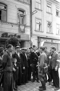 В Толькемите после вхождения советских войск, 26 января 1945 - 25 апреля 1945, Польская Республика, г. Толькемит. Восточно-Прусская операция. Польский город Толькмицко.Выставка «Восточно-Прусская операция» с этой фотографией.