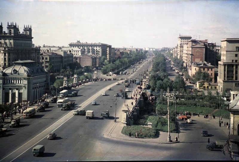 Ленинградский проспект, 1950 - 1966, г. Москва, Ленинградский пр-т. До 1957 — часть Ленинградского шоссе. Слева на переднем плане — Белорусский вокзал.