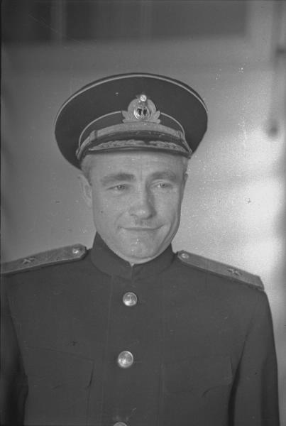 Портрет контр-адмирала Фотия Крылова, 1943 - 1945