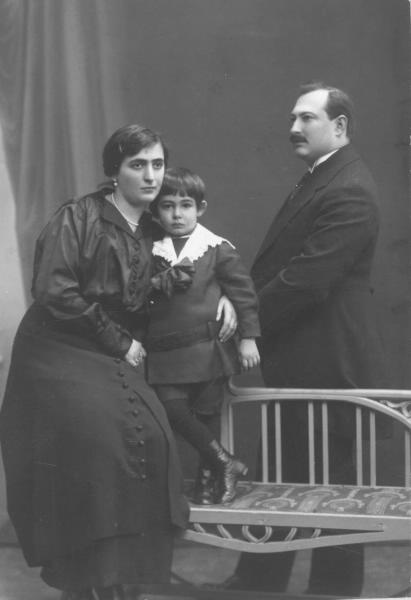 Семейный портрет, 1907 - 1915, Херсонская губ., г. Одесса