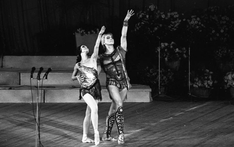 Марис Лиепа и Марина Кондратьева в сцене из балета «Спартак», 1970-е
