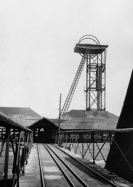 Вид шахты с копром, 1910-е, Урал