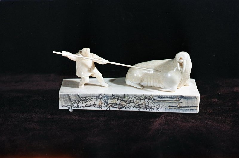 Cкульптурная группа «Охота на моржа», 1960-е, г. Москва. Выставка «Предметная фотография» с этой фотографией.