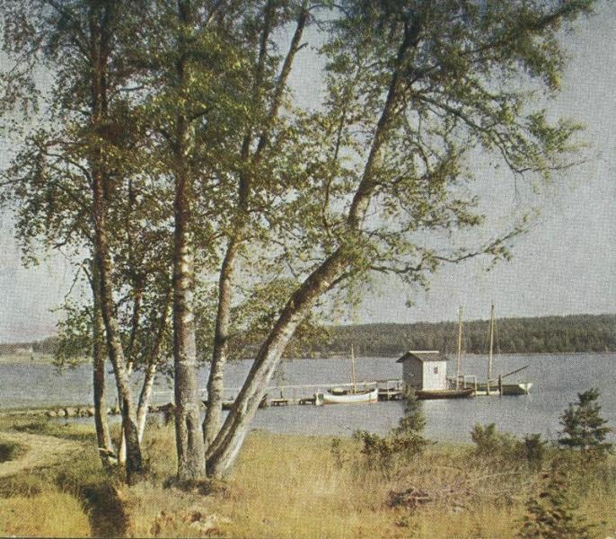 На берегу реки, 1900-е
