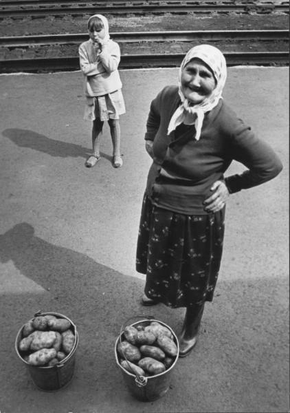 Уральский полустанок, 1974 год, Урал. Видео&nbsp;«Царицы полей» с этой фотографией.
